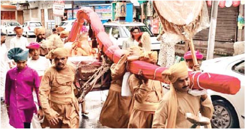 आज घर-घर में प्रथम आराध्य देव गणपति बस्त्रपा का हो रहा है पूजन