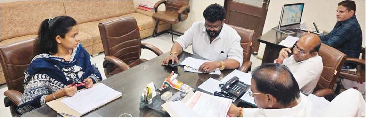 प्रभारी महापौर और एमआईसी सदस्य रहे मौजूद मार्ग, चौराहा एवं पुल उद्यान नामकरण प्रस्ताव को लेकर चर्चा