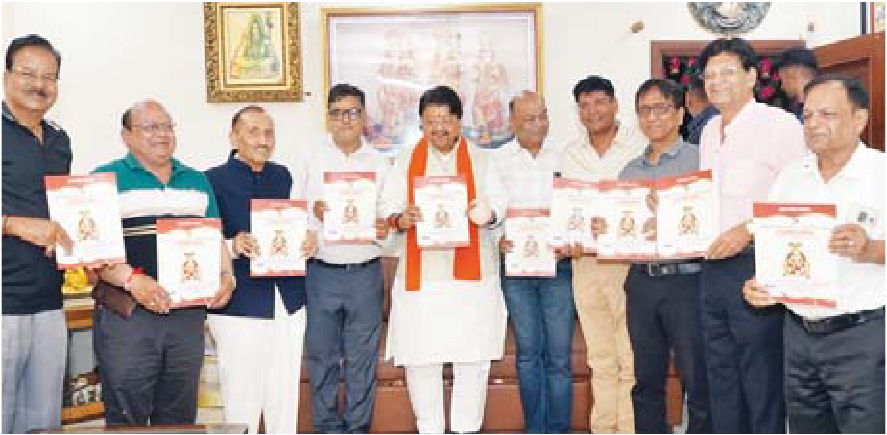 अग्रबंधुओं ने दिया खजराना गणेश को निमंत्रण