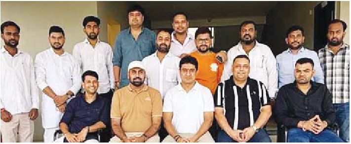कॉलेज कैंपस से कॉफी शॉप तक ‘छात्रों की गूंज’