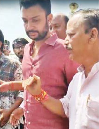 मौका मिला तो विपक्षी भी हुए राजनीतिक हमलावर