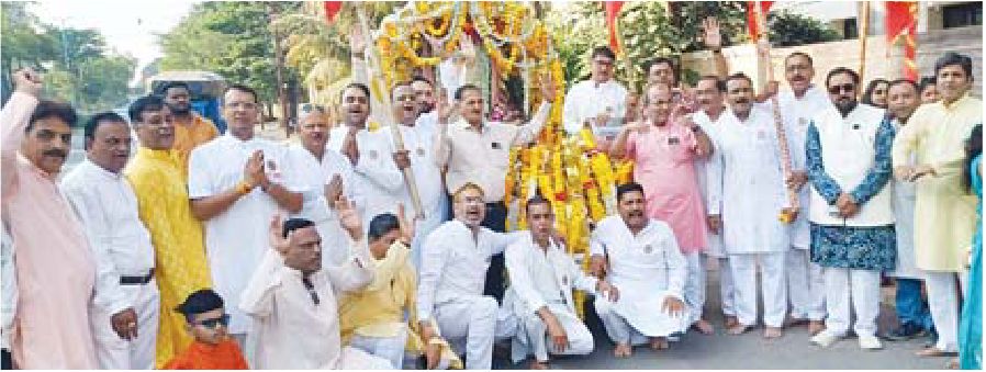 जीणमाता के जयकारों के साथ निकली निशान यात्रा